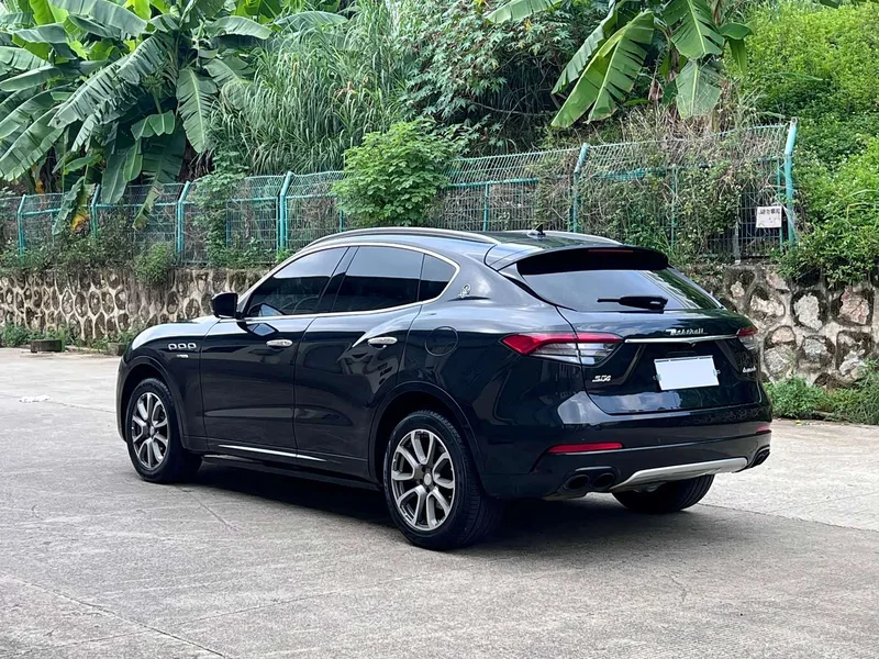 Maserati Levante — фото 4