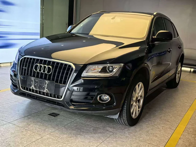 Audi Q5 — фото 1