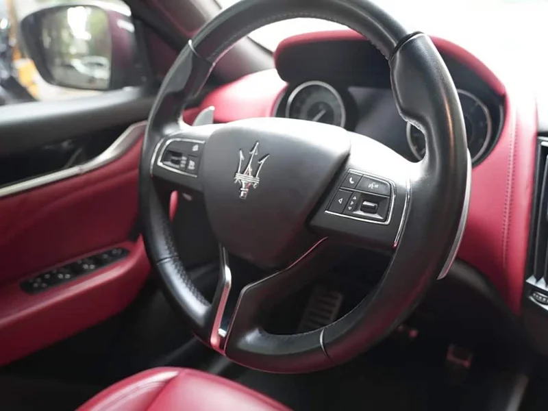 Maserati Levante — фото 16