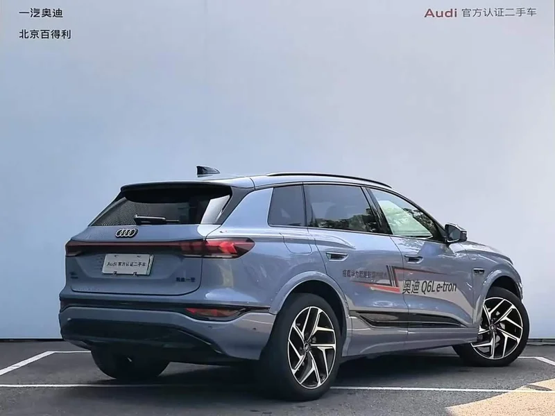 Audi Q6L e-tron — фото 3