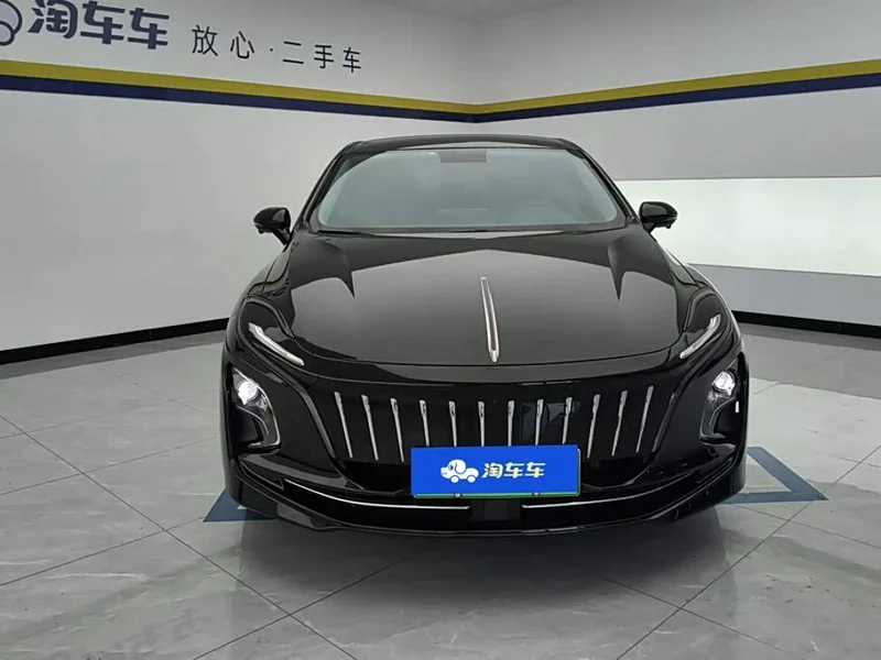 Hongqi E-QM5 — фото 2