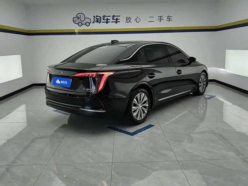 Hongqi E-QM5 — фото 3