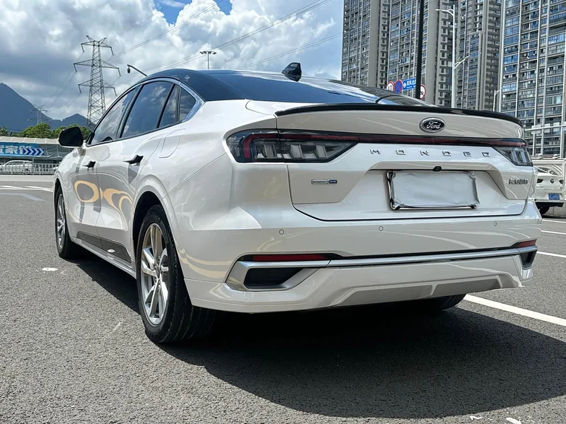 Ford Mondeo — фото 14