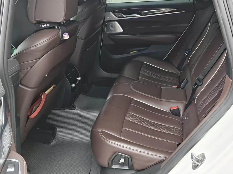 BMW 6 Series GT — фото 9