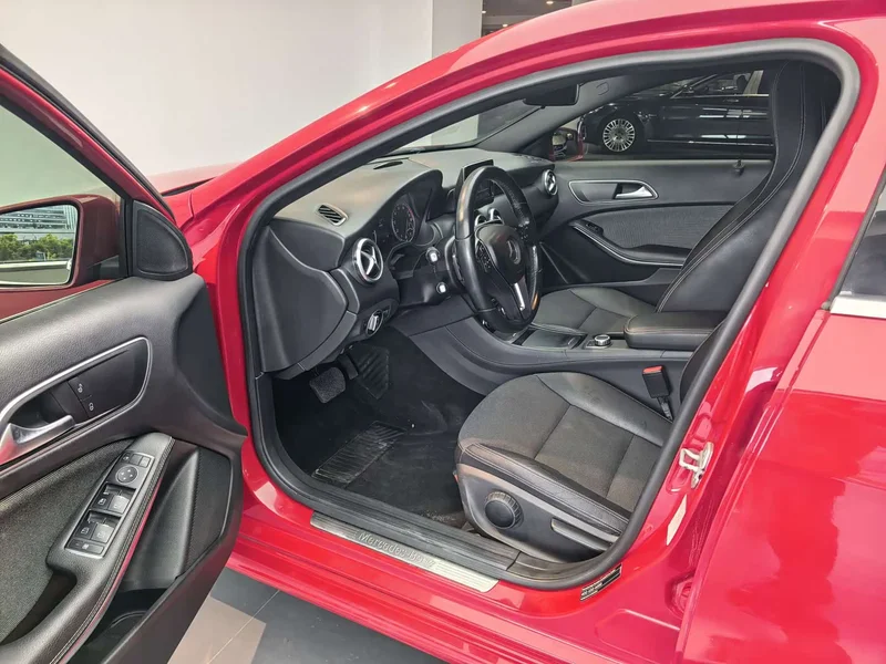 Mercedes-Benz A-Class (Imported) — фото 8