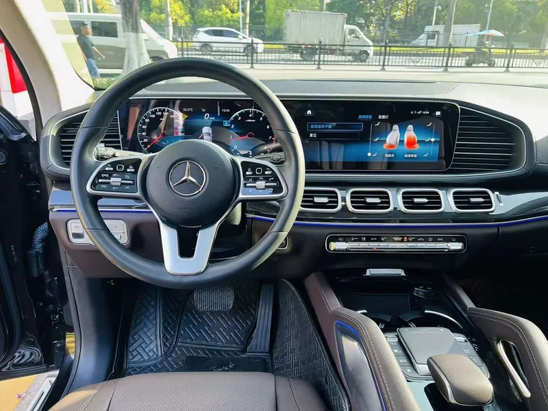 Mercedes-Benz GLE — фото 12