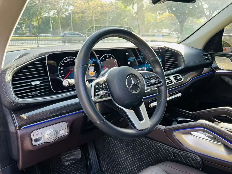 Mercedes-Benz GLE — фото 14