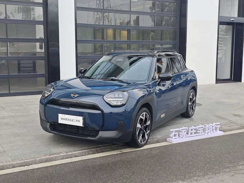 MINI Electric ACEMAN