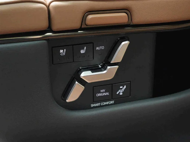 Toyota Vellfire — фото 18