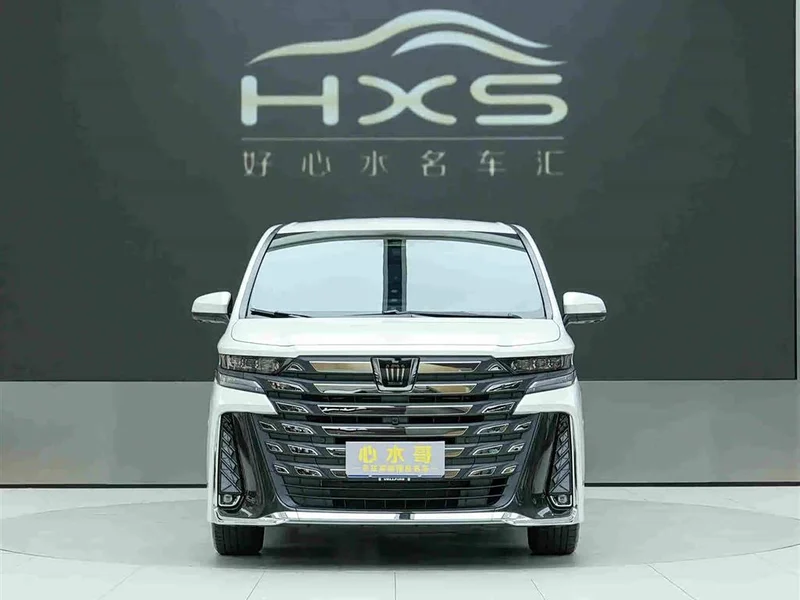 Toyota Vellfire — фото 2