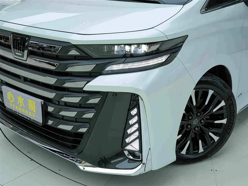 Toyota Vellfire — фото 22