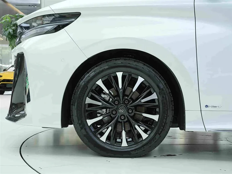 Toyota Vellfire — фото 23