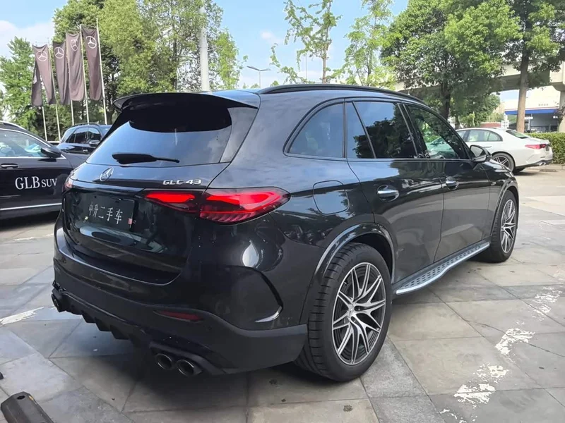 Mercedes-Benz GLC AMG — фото 8