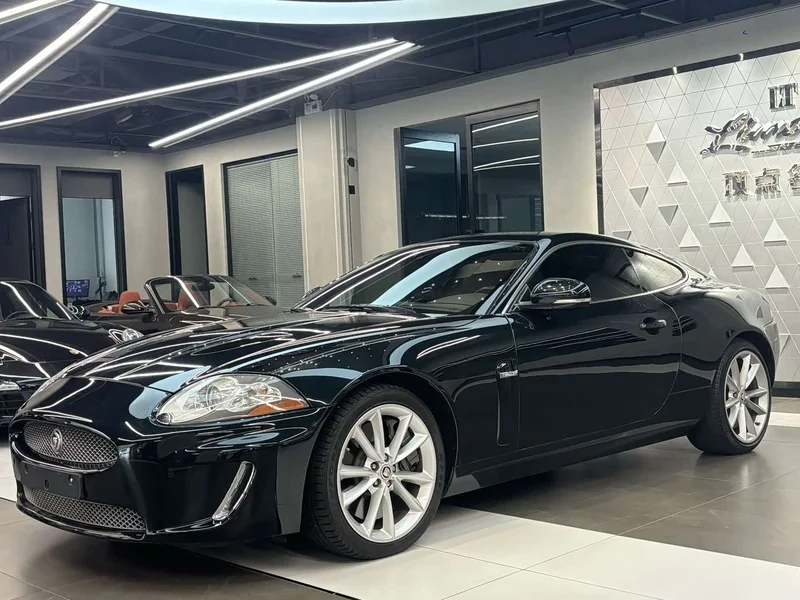 Jaguar XK — фото 3