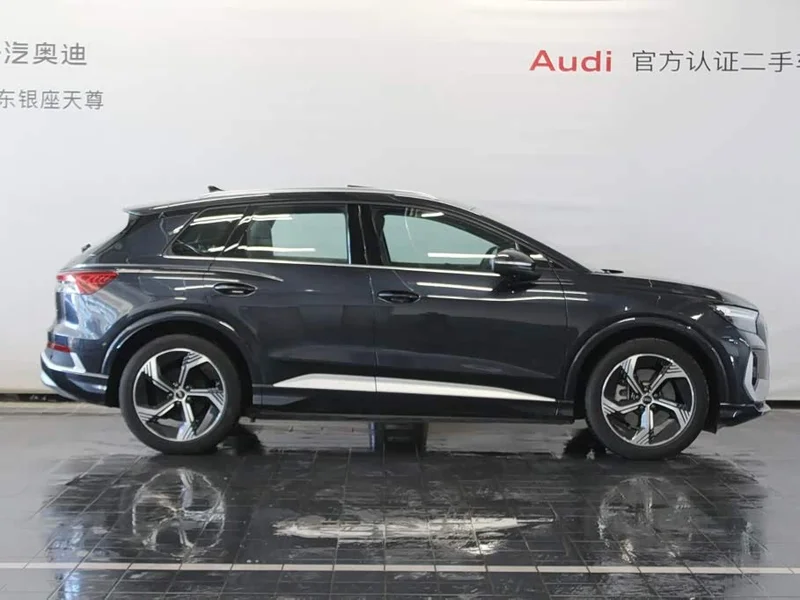 Audi Q4 e-tron — фото 4