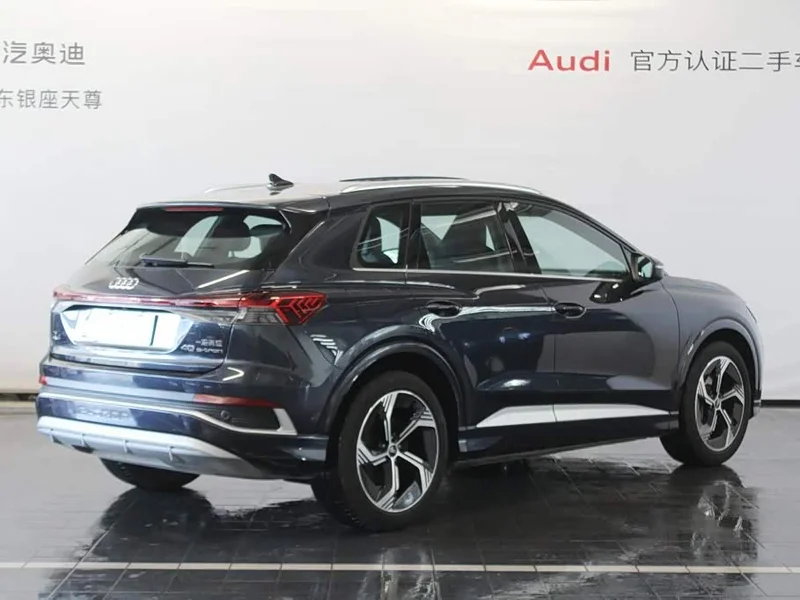 Audi Q4 e-tron — фото 5