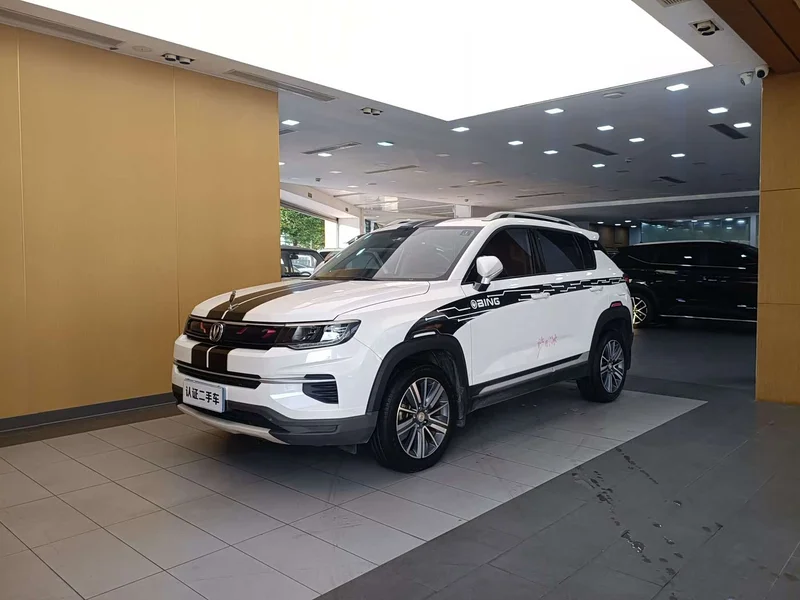 Changan CS35PLUS — фото 1