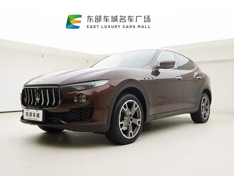 Maserati Levante — фото 1