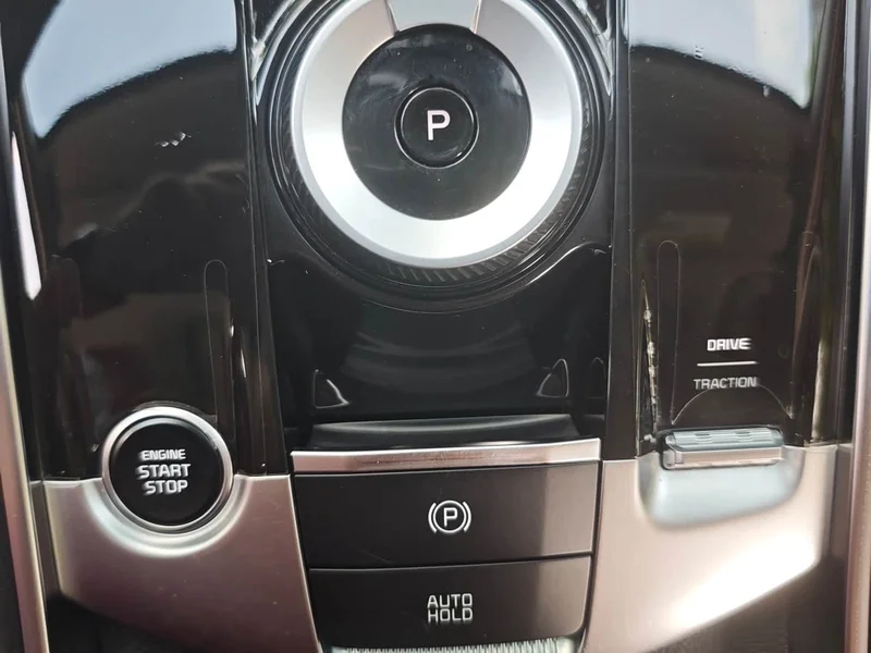 Kia Sportage — фото 12