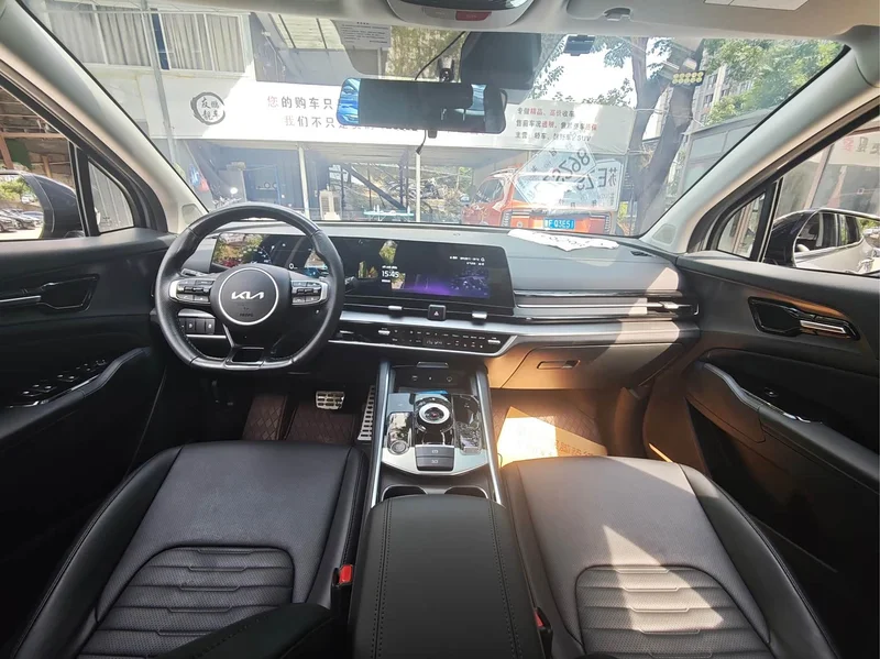 Kia Sportage — фото 16