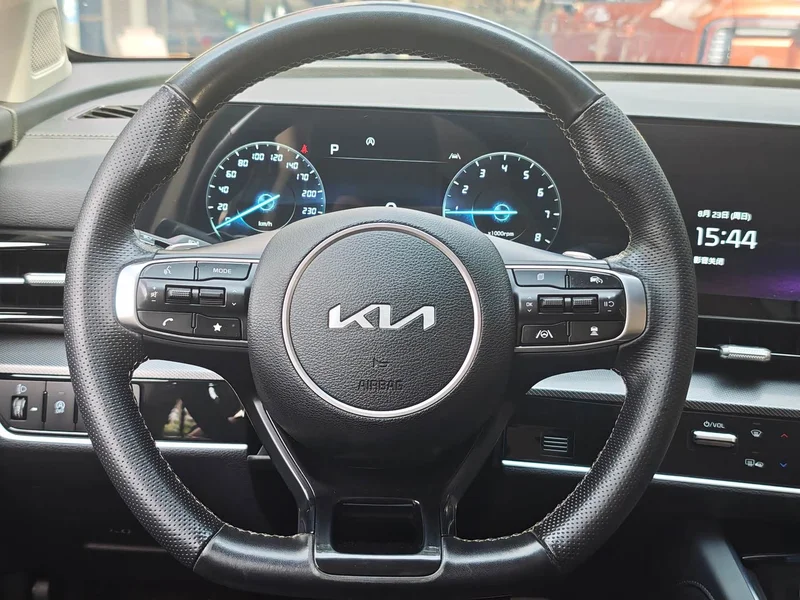 Kia Sportage — фото 10