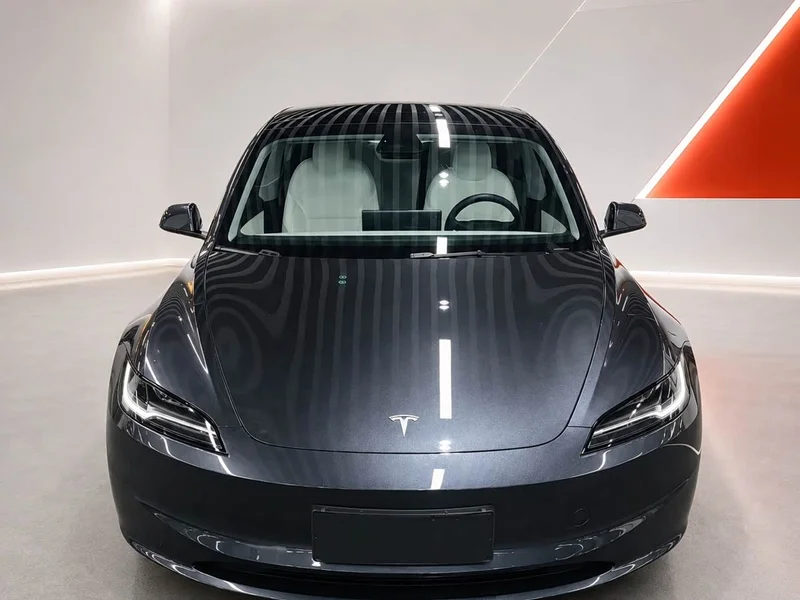 Tesla Model 3 — фото 2