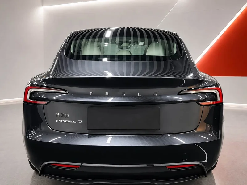 Tesla Model 3 — фото 5