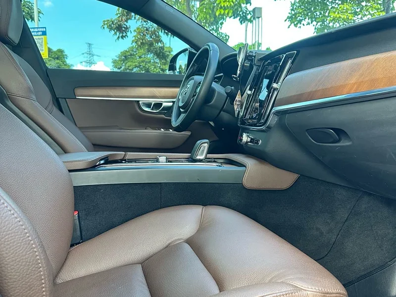 Volvo S90 — фото 13