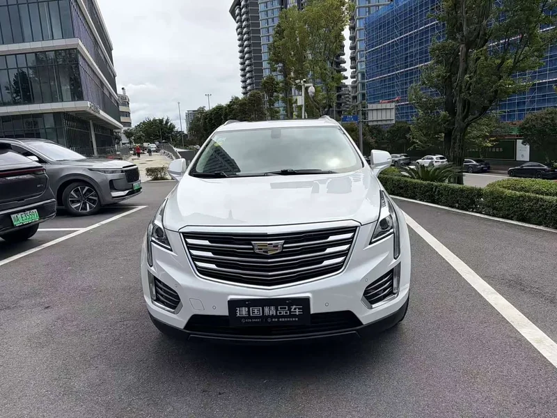 Cadillac XT5 — фото 2