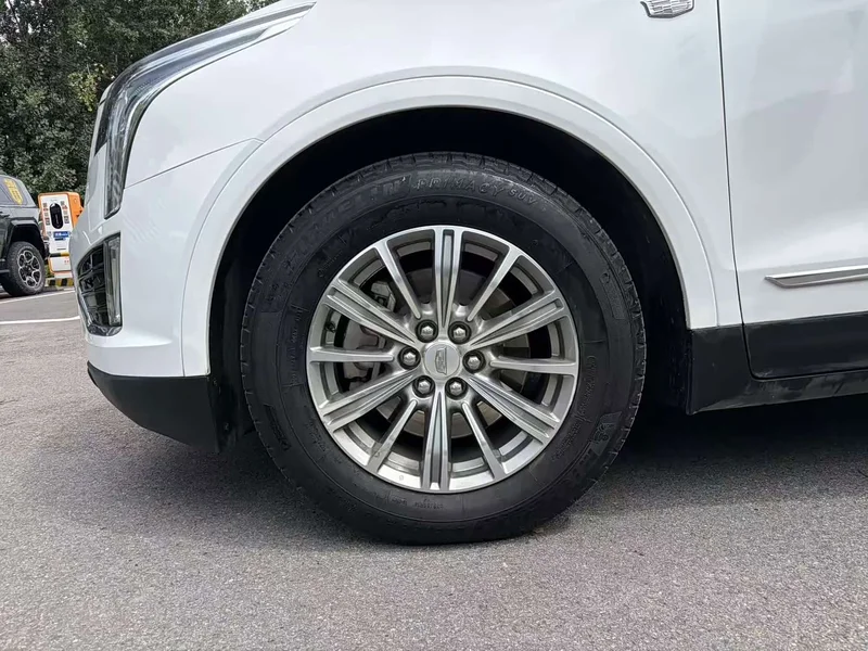 Cadillac XT5 — фото 5