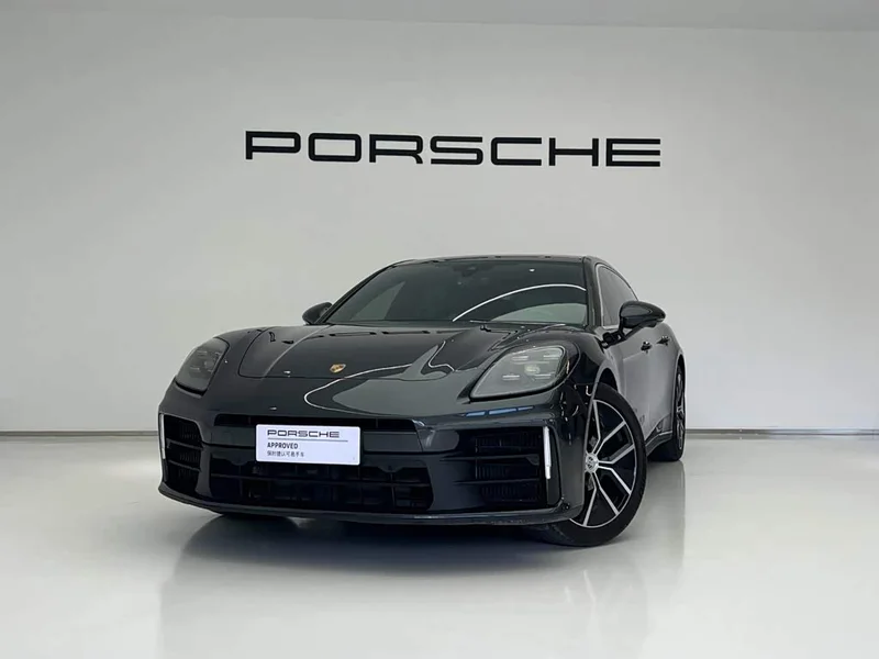 Porsche Panamera — фото 1