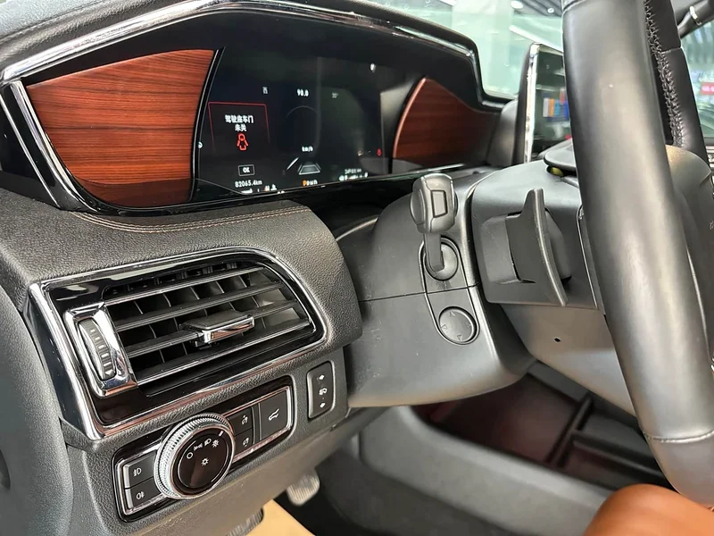 Lincoln Navigator — фото 18