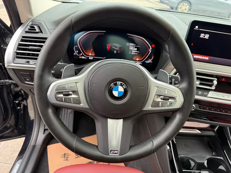 BMW X3 — фото 24