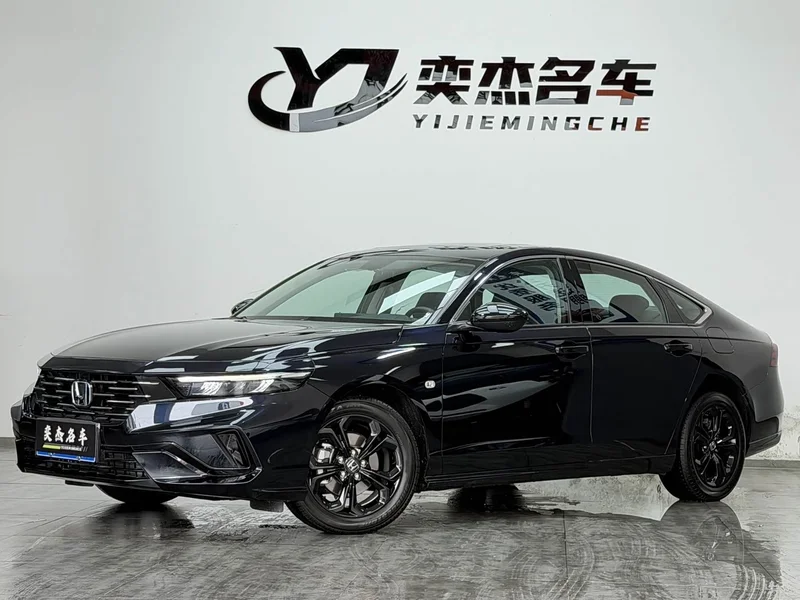 Honda Accord — фото 1