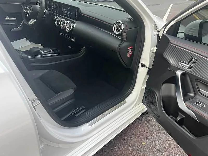 Mercedes-Benz A-Class — фото 15
