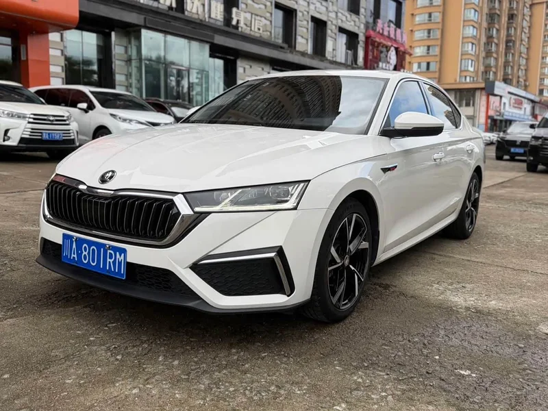 Volkswagen Octavia — фото 1