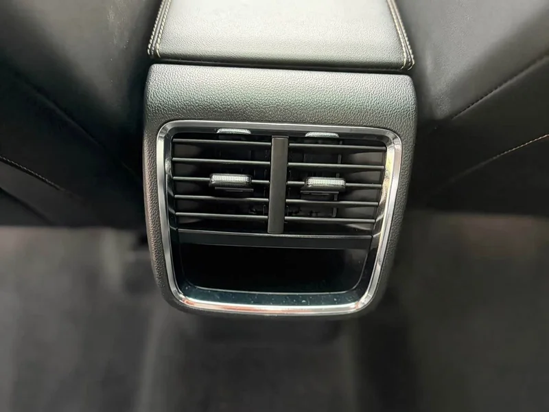 Volkswagen Octavia — фото 16