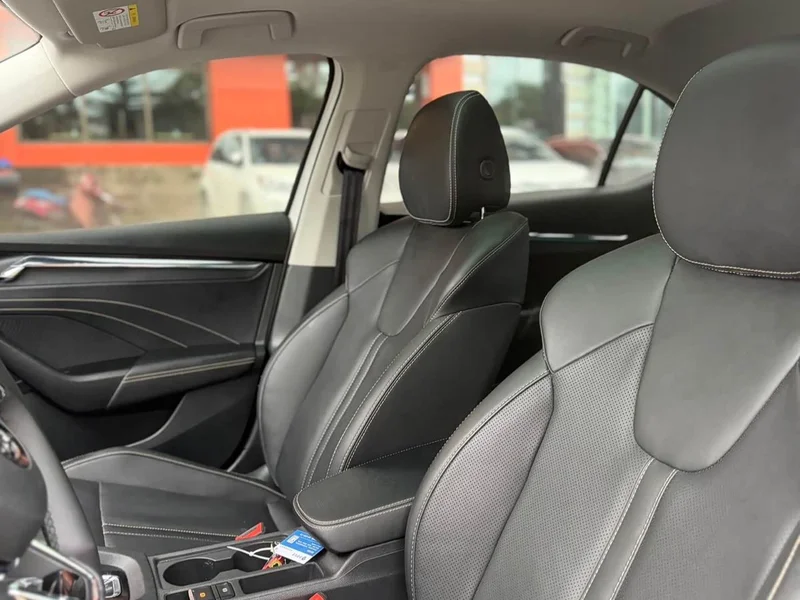 Volkswagen Octavia — фото 17