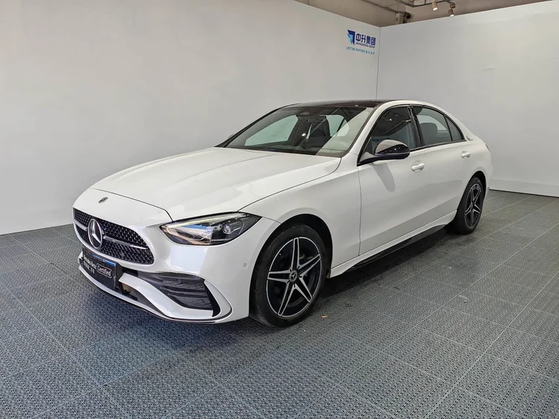Mercedes-Benz C-Class — фото 1