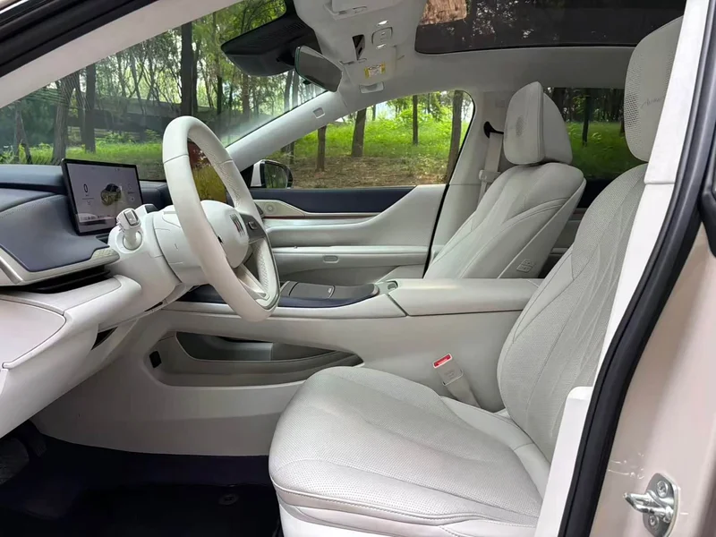 Buick ZhiJing L7 — фото 6