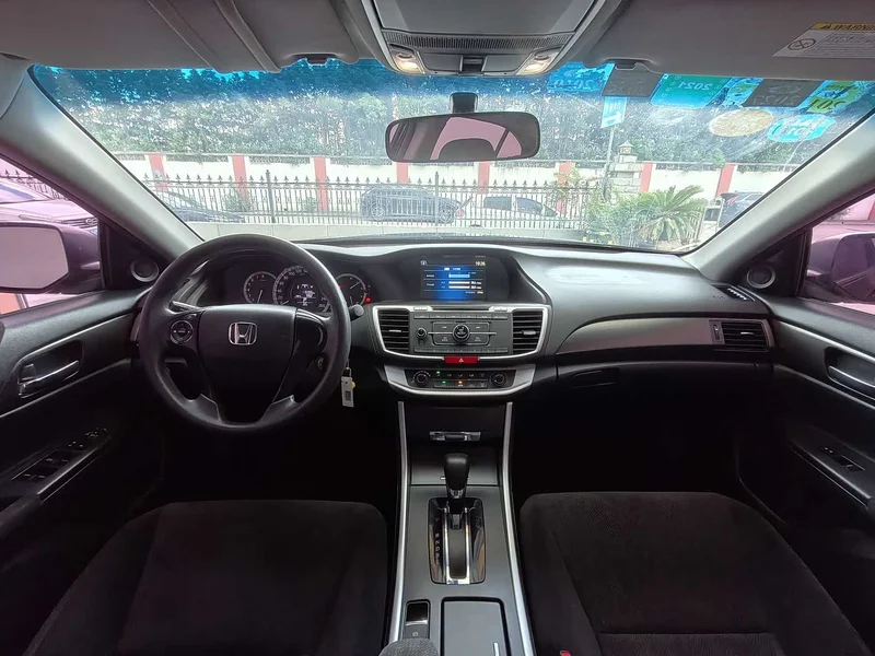 Honda Accord — фото 12