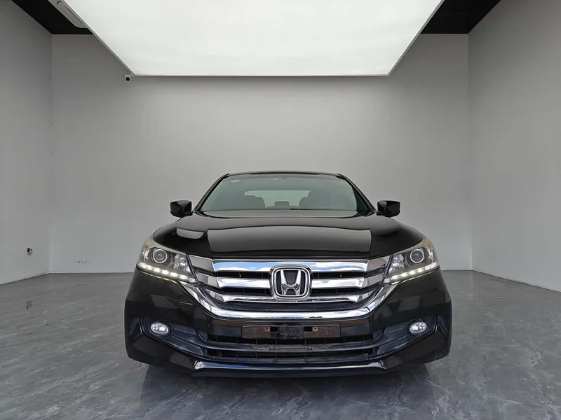 Honda Accord — фото 2