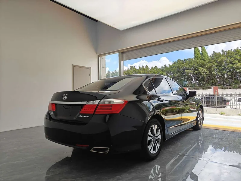 Honda Accord — фото 6