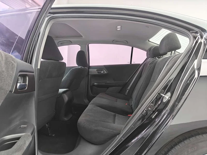 Honda Accord — фото 10