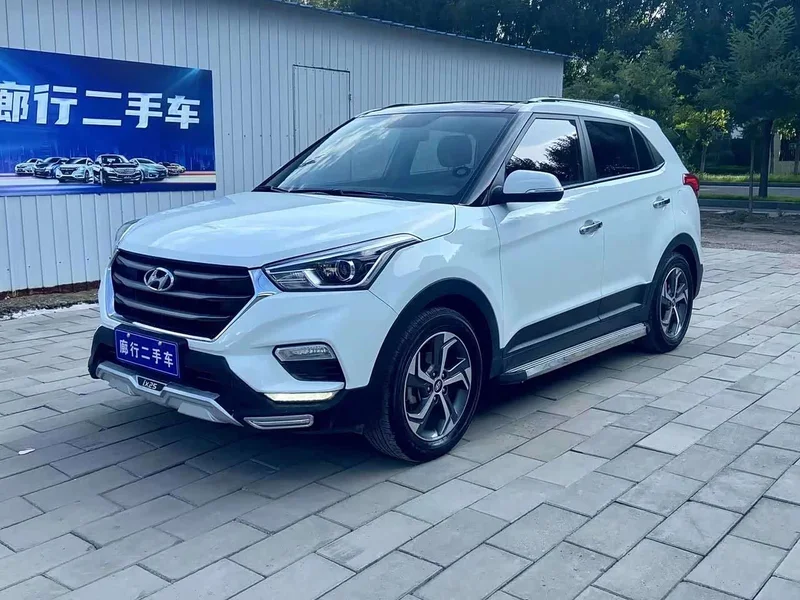 Hyundai ix25 — фото 1