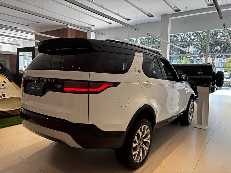 Land Rover Discovery — фото 6