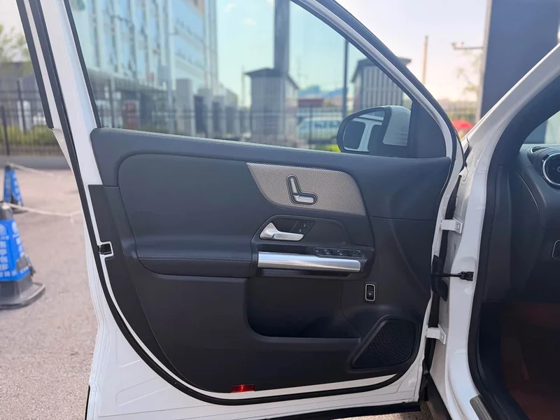 Mercedes-Benz GLA — фото 11