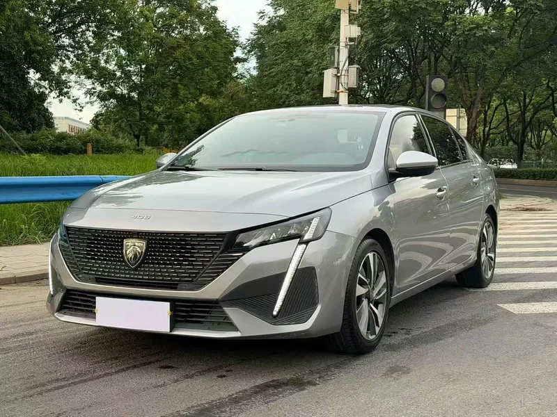 Peugeot 408