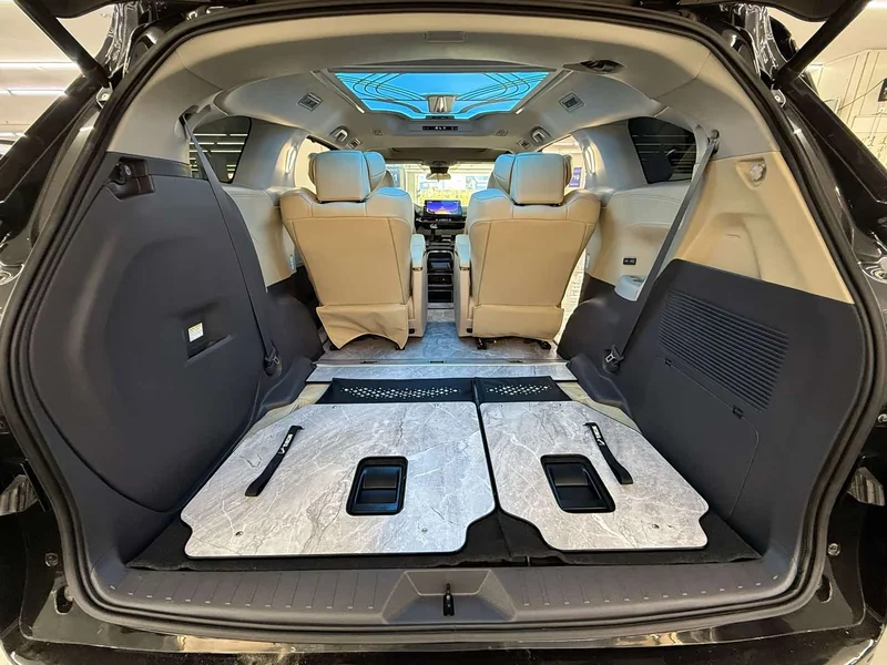 Toyota Sienna — фото 16