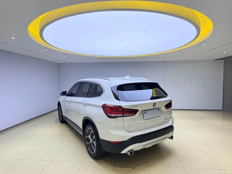 BMW X1 — фото 6